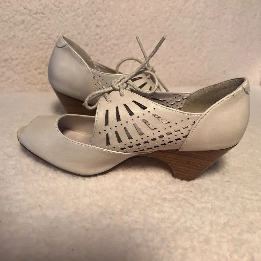 Chelsea Crew Javitz Leather Heeled Open Toe Laser Cut Sandals Sz 38
